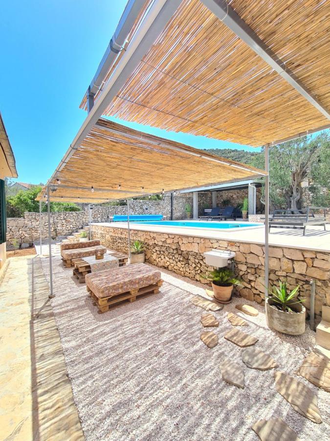 Olive Tree - House With Pool Βίλα Vinišće Εξωτερικό φωτογραφία